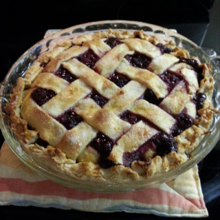 Mamaw's Blackberry Pie