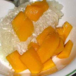 Mangoes with Sticky Rice
