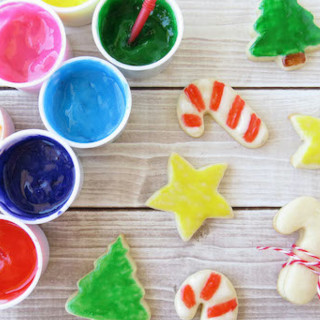 Marshmallow Paint for Christmas Cookies