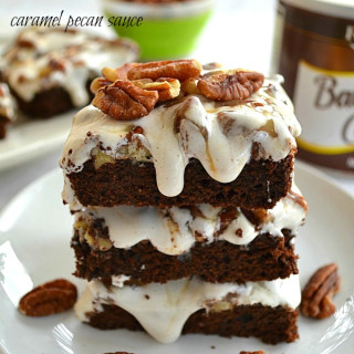 Marshmallow-Topped Brownies With Salted Caramel Pecan Sauce