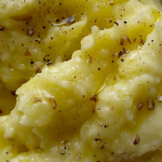 Mashed Potatoes with Garlic and Thyme
