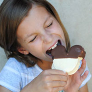 Mickey Mouse Ice Cream Bars - Make Your Own! (she: Adelle)
