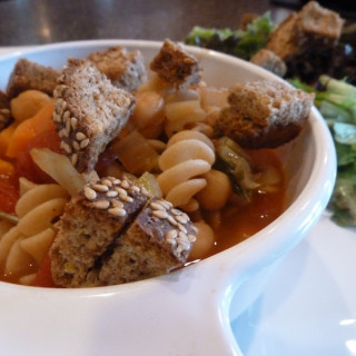 Minestrone Soup w/Baked Croutons