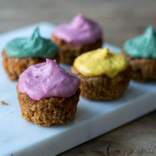 MINI CARROT CUPCAKES WITH CASHEW CREAM FROSTING