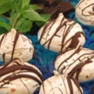 Mint Chocolate Chip Meringues