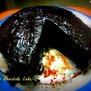 Moist Eggless Chocolate Cake Recipe