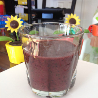 Z's Morning Fruit Smoothie with Fresh Spinach