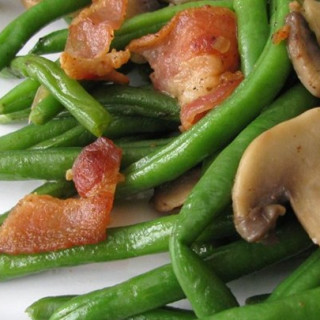 Mushroom and Bacon Green Beans