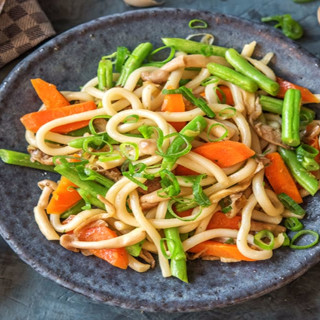 Mushroom Lo Mein with Green Beans and Sweet Ginger Soy Sauce