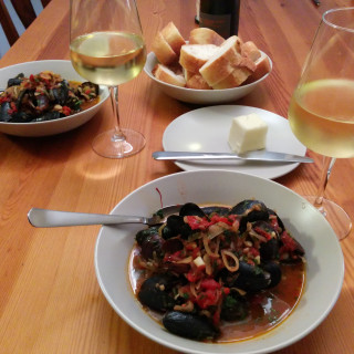 Mussels in Sherry and Tomato Sauce