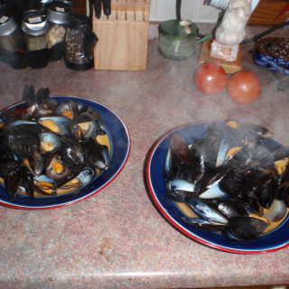 Mussels Steamed in Spiced Beer