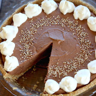 No-Bake Tahini Chocolate Mousse Pie