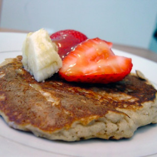 Oatmeal Pancakes & Roasted Strawberries