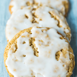 Old Fashioned Iced Oatmeal Cookies
