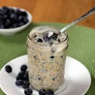 Overnight Refrigerator Oatmeal with Chia