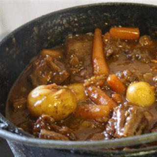 Oxtail Potjie