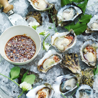 Oysters with mignonette