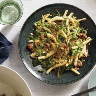 Pasta With Sausage, Arugula, and Bread Crumbs