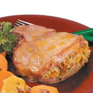 Peach-Stuffed Pork Chops Recipe