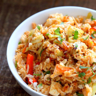 Peanut Sauce Fried Rice with Tofu, Carrots, Red bell pepper, Cabbage