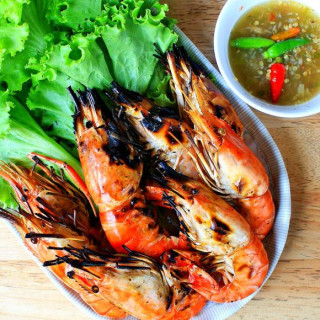 Peel &amp; Eat Thai Garlic Shrimp