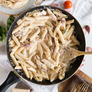 Penne Alfredo with Bacon &amp; Sun Dried Tomato