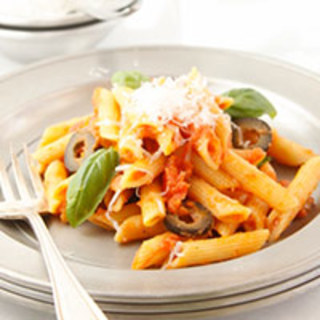 Penne with Tomatoes and Olives