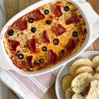 Pizza Dip with Cheese Crostini &#8211; Food Dolls