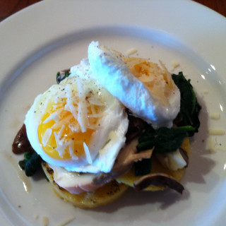 Poached Eggs on Spinach and Polenta