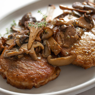 Pork Chops with Mushrooms Ragout