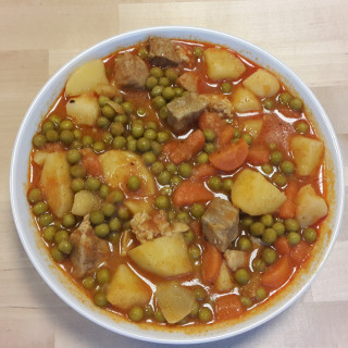Pork stew with peas