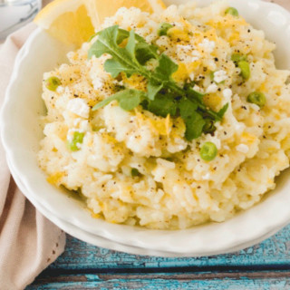 PRESSURE COOKER RISOTTO: ASPARAGUS AND PEA RISOTTO IN THE INSTANT POT