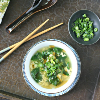 Quick Spinach Egg Drop Soup