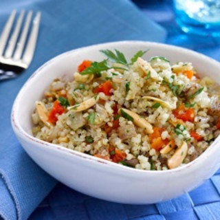 Quinoa Pilaf with Almonds and Apricots