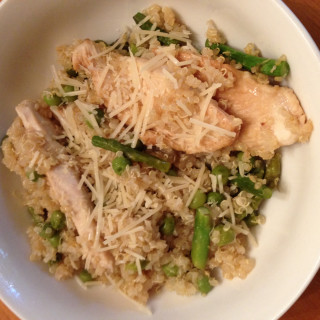 Quinoa "Risotto" with Chicken, Asparagus & Peas