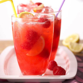 Raspberry-Lemonade Spritzer