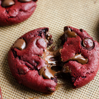 Red Velvet Nutella-Stuffed Cookies