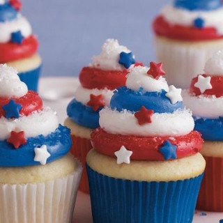 Red, White and Blue Cupcakes