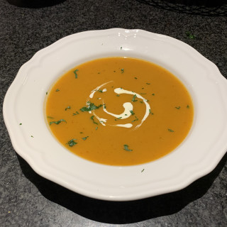 Roast garlic and sweet potato soup(starter)