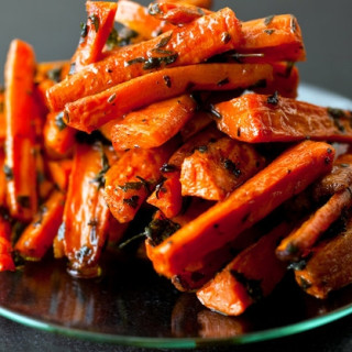 Roasted Carrots with Parsley and Thyme