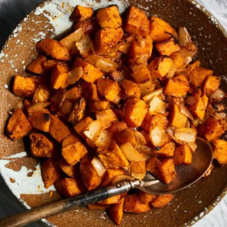 Roasted Sweet Potatoes With Smoked Paprika
