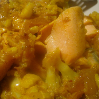 Salmon and Cauliflower Curry with Turmeric