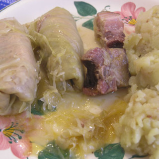 Sarma (Croatian sauerkraut rolls)