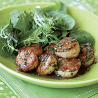 Seared Scallops with Herb-Butter Pan Sauce