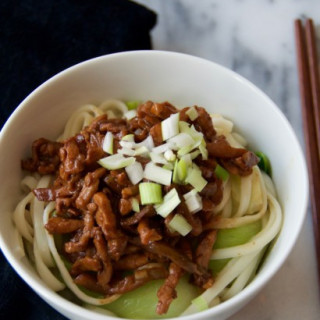 Shredded Pork with Pickled Mustard Noodle (Zha Cai Rou Si Mian)