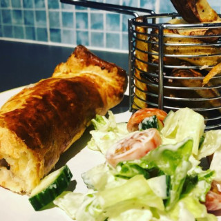 Simple, Quick and Delicious Sausage Roll