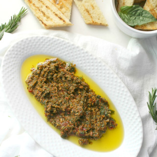 Simple Vegan Mediterranean Spread