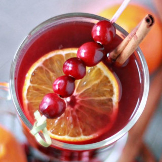 Slow Cooker Cranberry-Orange Mulled Wine