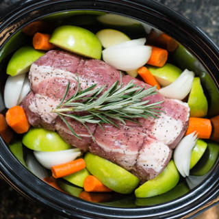 Slow Cooker Pork Roast with Apples, Carrots and Rosemary