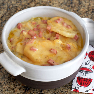 Slow Cooker Scalloped Potatoes With Ham